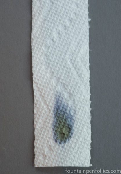 Kaweco Smokey Grey paper towel chromatography